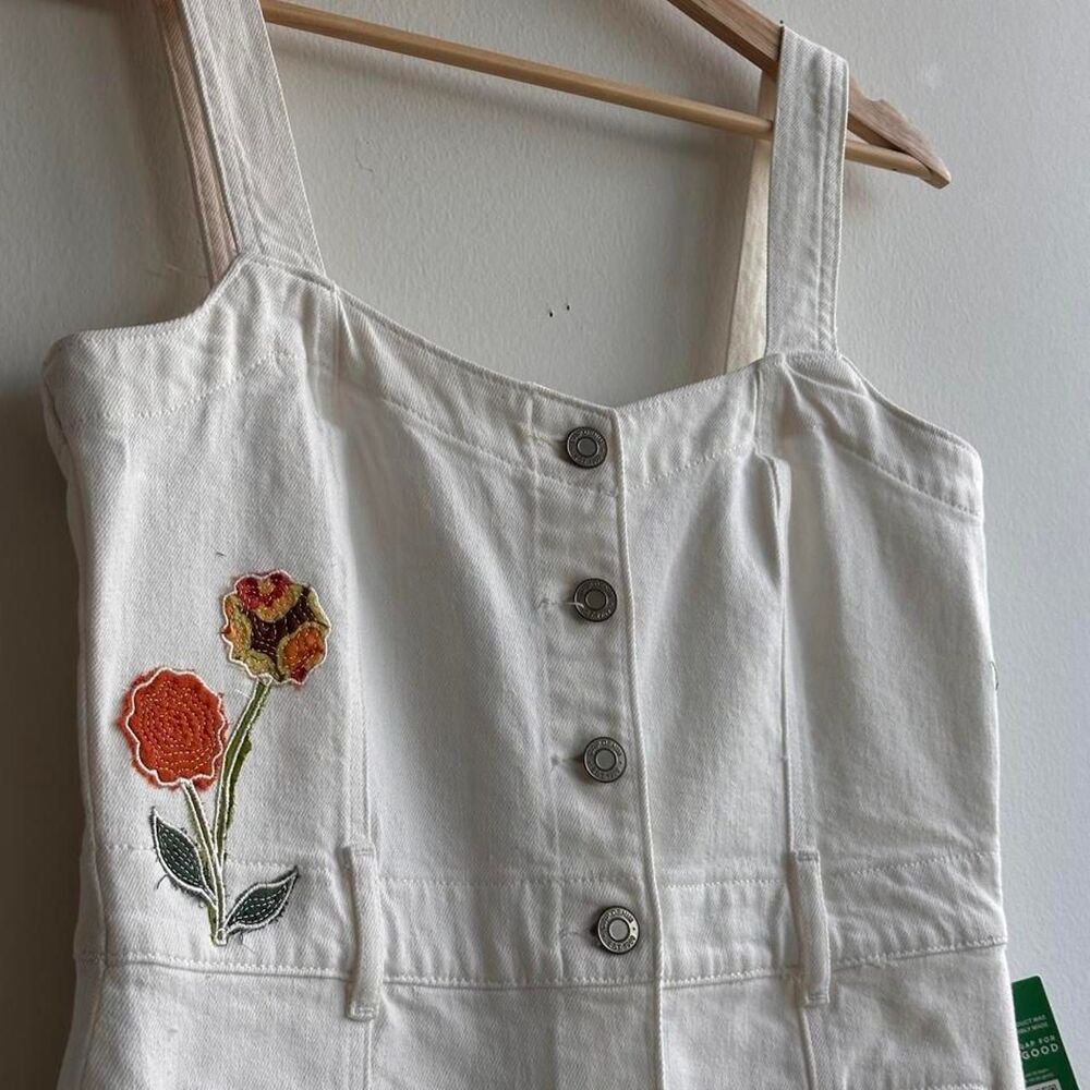 NWT 100% cotton upcycled floral embroidered white button up denim dress size 4 - Picture 8 of 8
